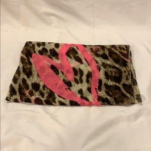 Heart and leopard print scarf